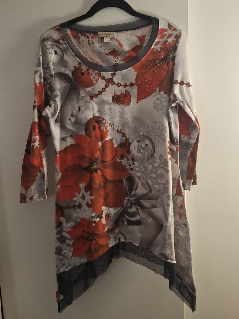 ONE WORLD Red Poinsettia Print Asymmetric Hem Tunic